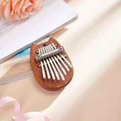 8-tone Mini Thumb Piano Portable Finger Percussion Instrument Finger Piano For Beginners Music Lovers For Thanksgiving Christmas New Year Halloween Ea Style BE -Schmidt Butik 998840498 max